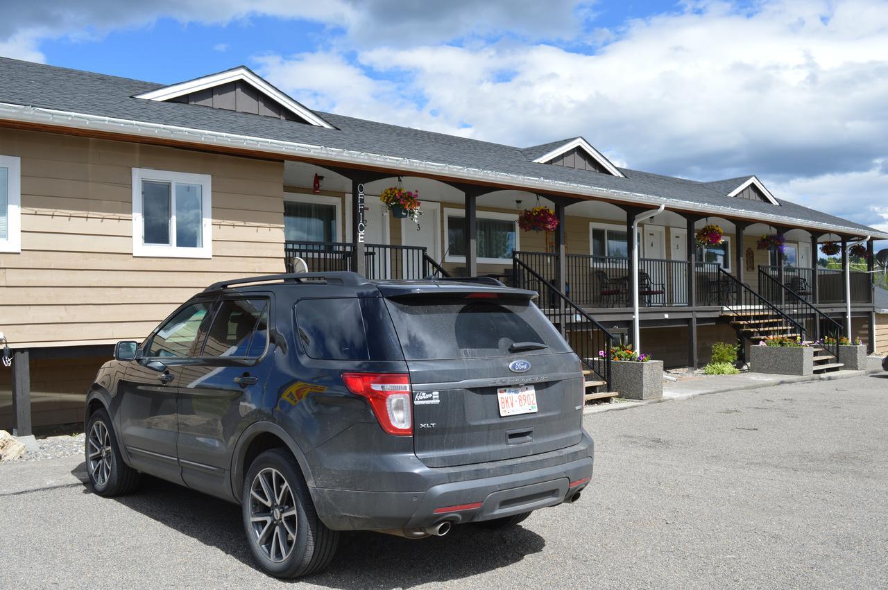 100 Mile House 94 Motel & Rv Park מראה חיצוני תמונה